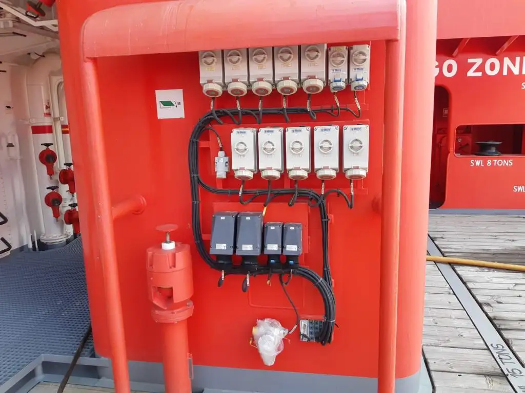 کشتی تدارکاتی سکو (PSV) برای فروش