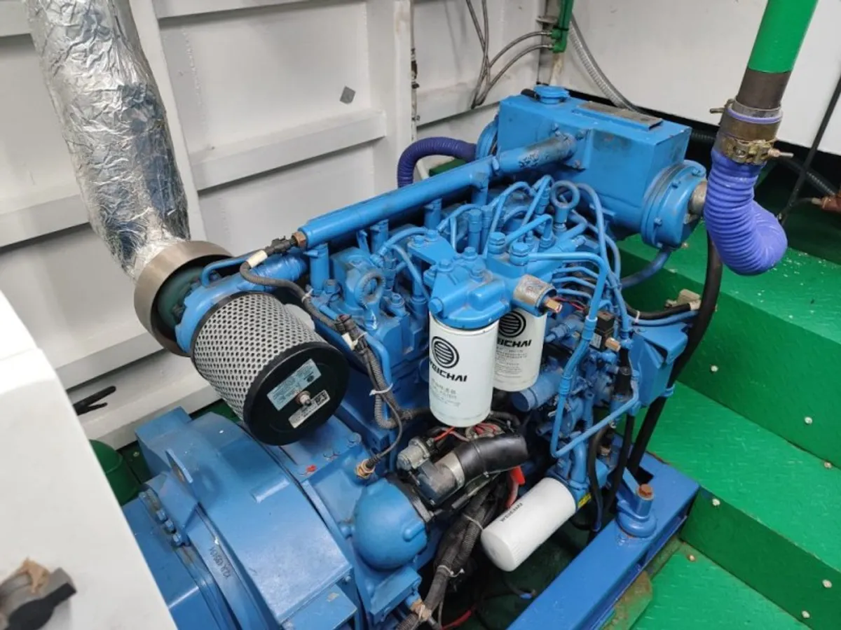 کشتی کانتینربر برای فروش