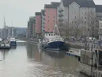 Trawler برای فروش