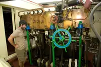 کشتی مسافری برای فروش