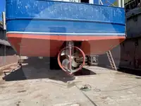 کشتی تریلر با تیر عرضی برای فروش