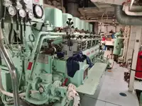 کشتی صیادی با تور بلند برای فروش