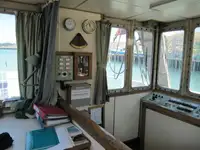 کشتی یدک‌کش برای فروش