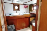 کشتی جرثقیل‌دار برای فروش