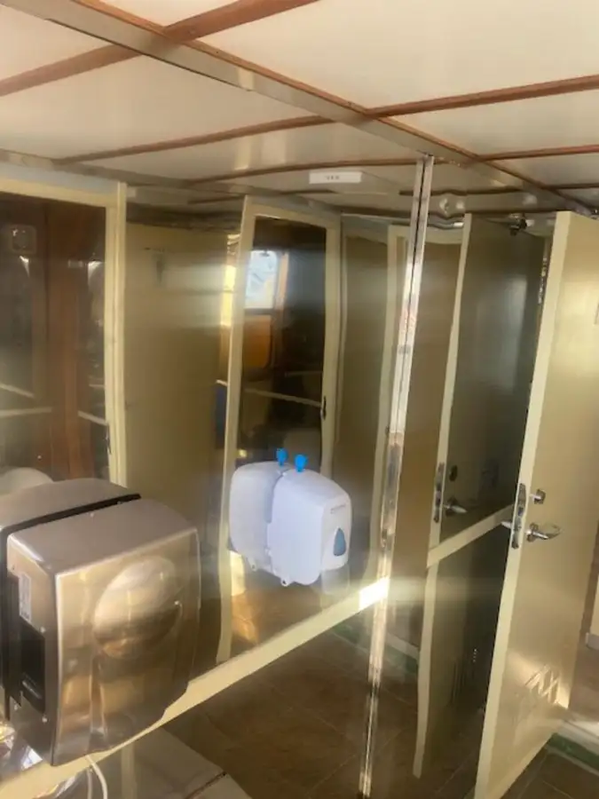 کشتی مسافربری برای فروش