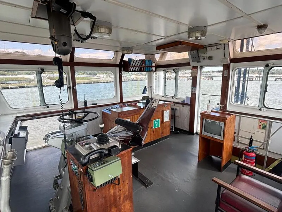 کشتی یدککش برای فروش