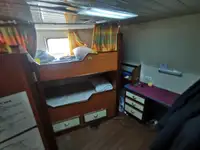 کشتی عرضه برای فروش
