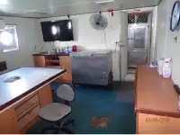 کشتی تهاجمی، تانک برای فروش