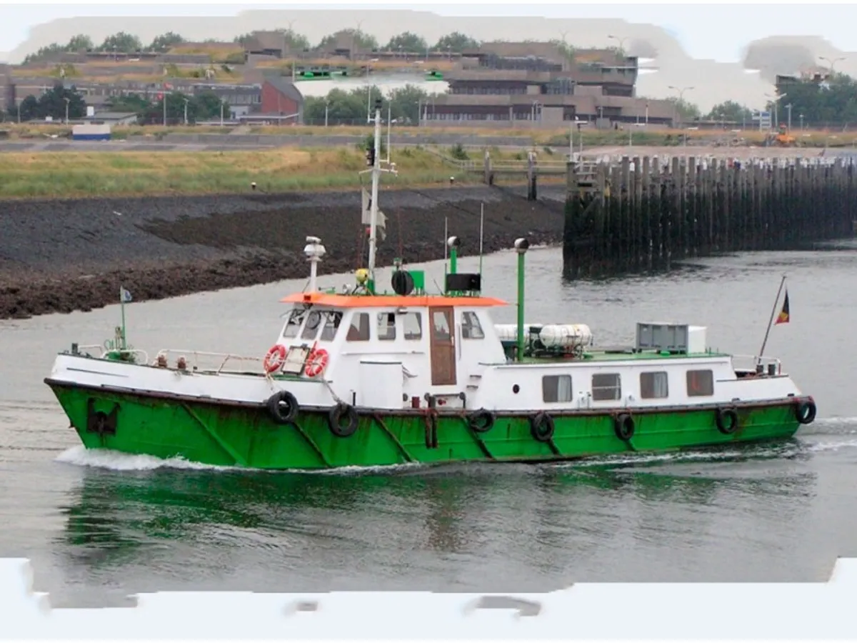 قایق گشتی برای فروش