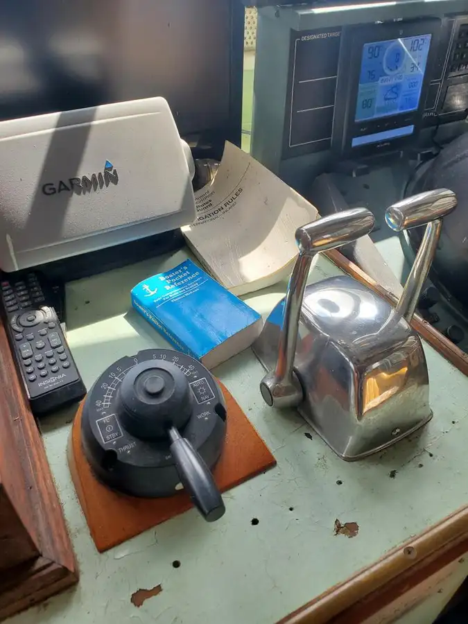 قایق گشتی برای فروش