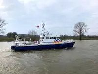 قایق گشتی برای فروش