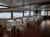 کشتی مسافری برای فروش