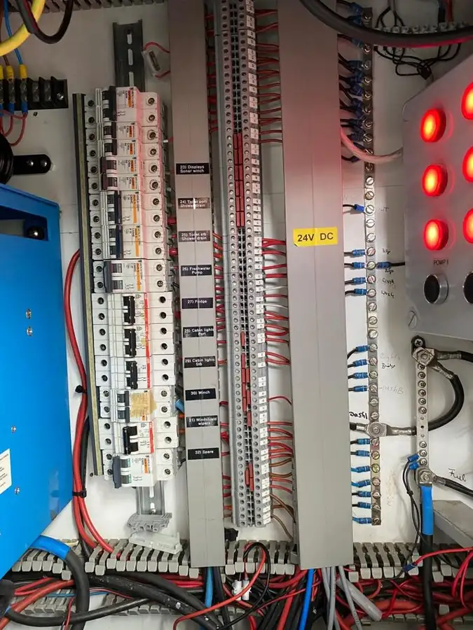 کشتی یدککش برای فروش