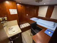 کشتی کانتینربر برای فروش