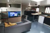 هتل شناور برای فروش