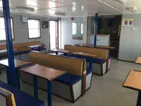 کشتی تهاجمی، تانک برای فروش