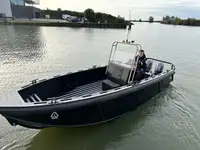 قایق گشتی برای فروش