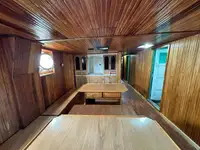کشتی تریلر برای فروش