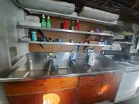 کشتی تهاجمی، تانک برای فروش