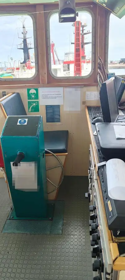 کشتی تدارکاتی برای فروش