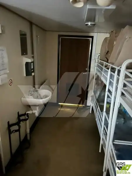 کشتی تدارکاتی برای فروش