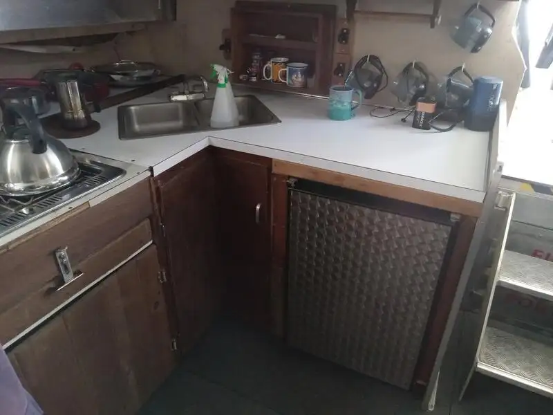 کشتی خدمه برای فروش