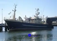 کشتی برای فرآوری و حمل و نقل ماهی برای فروش