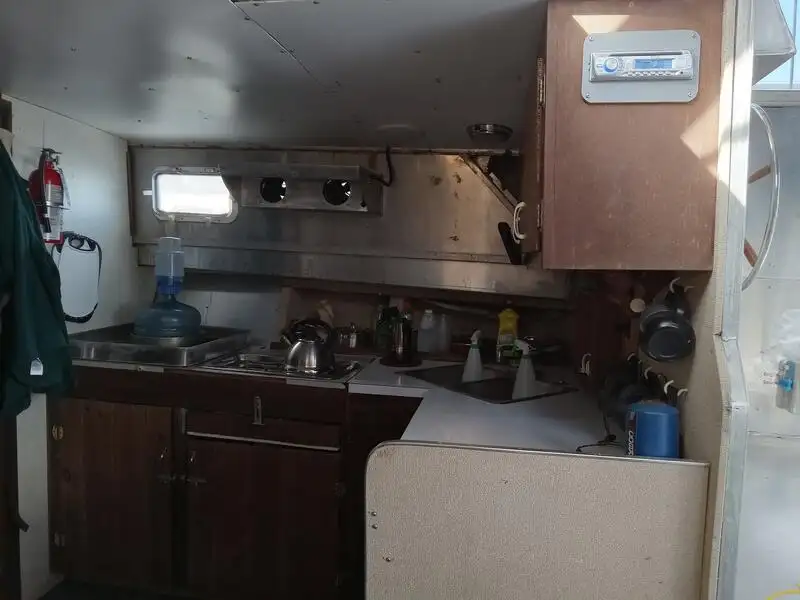 کشتی خدمه برای فروش