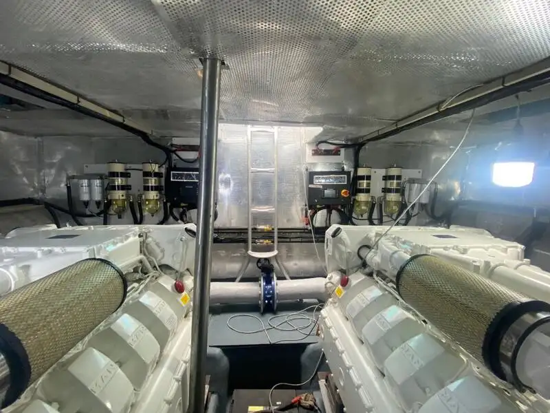 کشتی خدمه برای فروش
