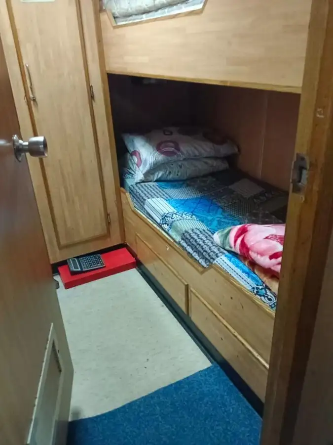 کشتی خدمه برای فروش