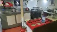 کشتی صیادی با تور بلند برای فروش