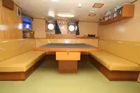 کشتی تحقیقاتی برای فروش