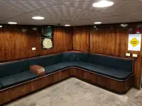 کشتی تدارکاتی برای فروش