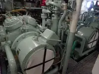 کشتی صیادی با تور بلند برای فروش