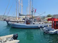 کشتی آتش‌نشانی برای فروش