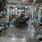 کشتی صیادی با تور گوشه‌ای برای فروش