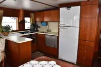 کشتی تریلر برای فروش