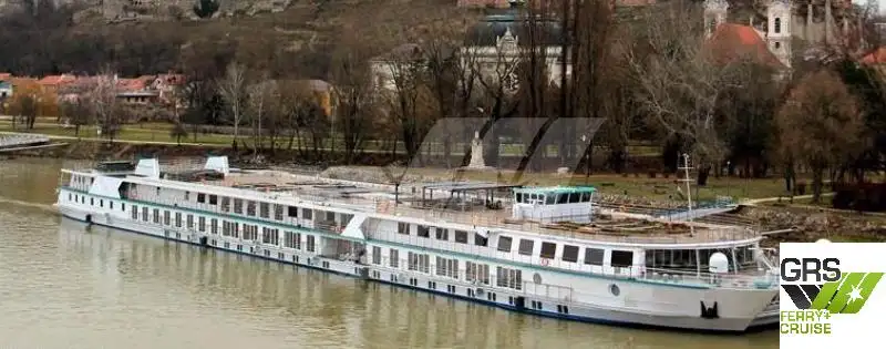 کشتی مسافری برای فروش