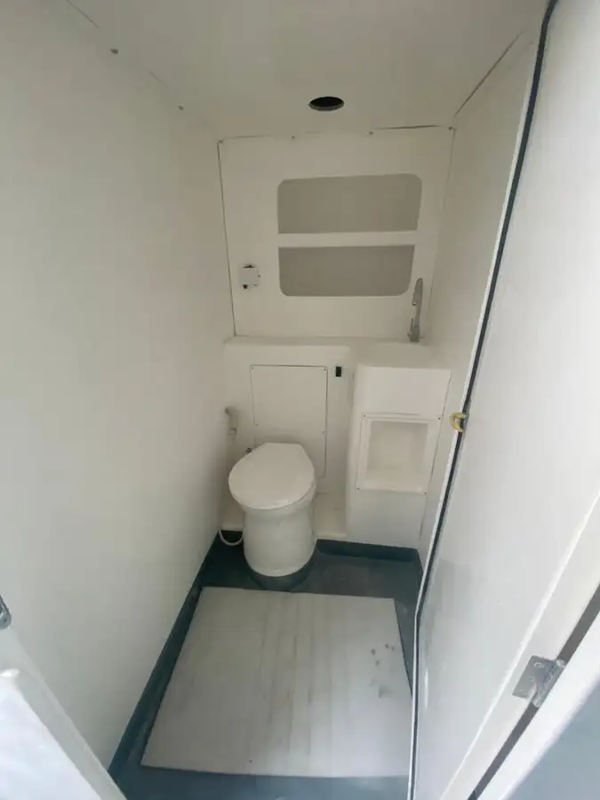 کشتی خدمه برای فروش