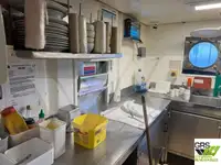 کشتی تدارکاتی برای فروش