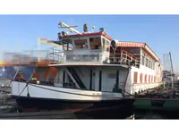 کشتی کانتینربر برای فروش