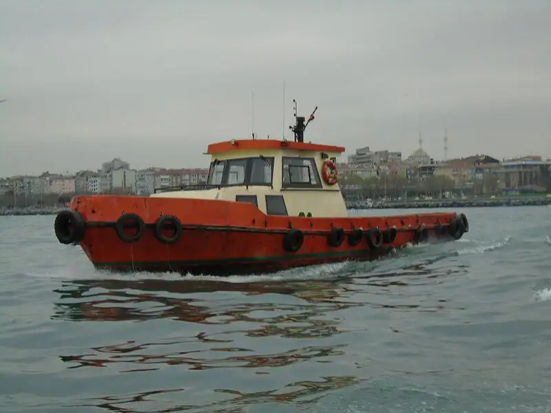 قایق یدک کش برای فروش