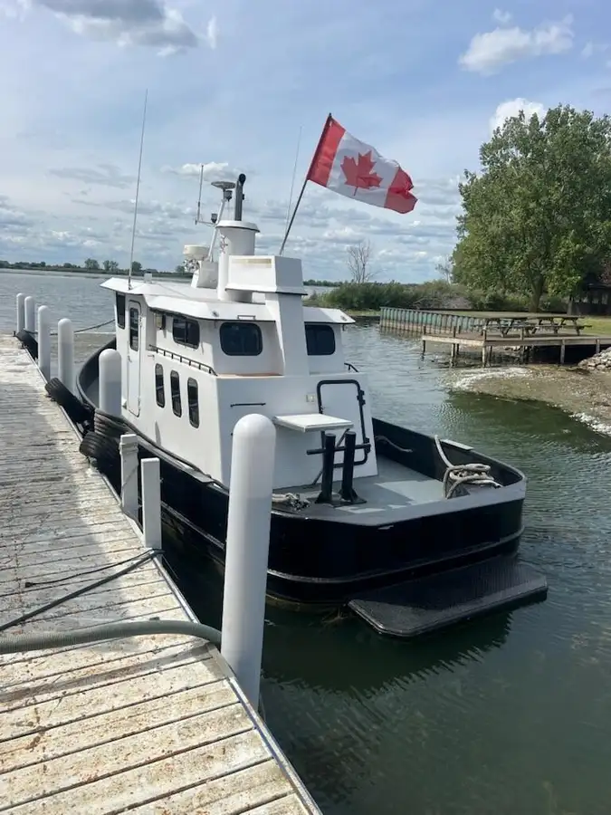 قایق یدک کش برای فروش