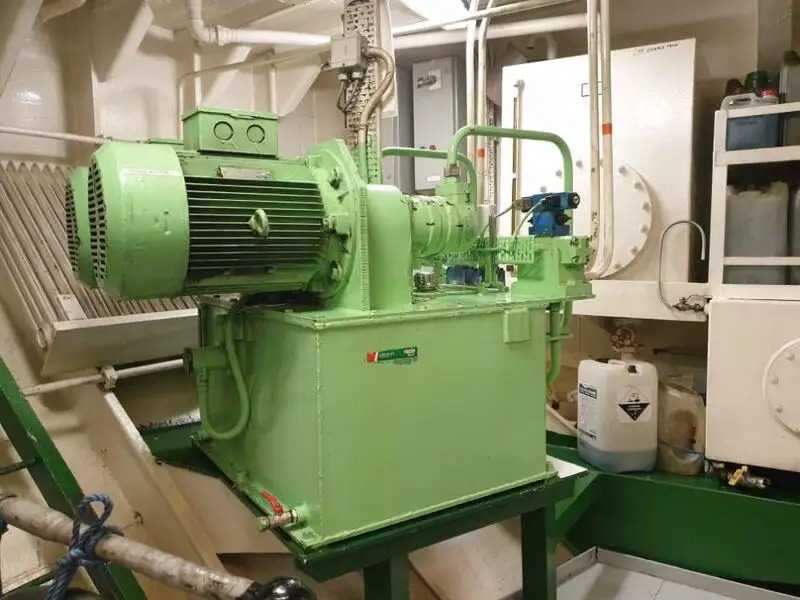 قایق یدک کش برای فروش