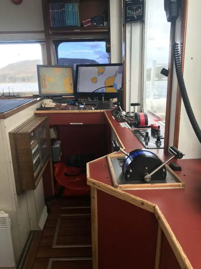 قایق یدک کش برای فروش