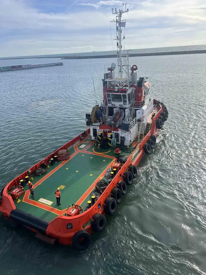 قایق یدک کش برای فروش