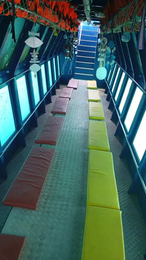 زیردریایی برای فروش