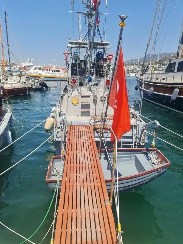 قایق آتش نشانی برای فروش