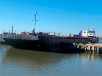 قایق یدک کش برای فروش