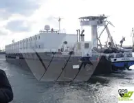 کشتی باربر، مثلا نفتکش برای فروش